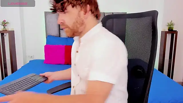 Snapshot of michacosio chatting on October 22, 2025, 6:51 pm michacosio online show from October 22, 2025, 6:51 pm