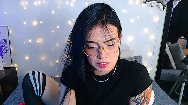 Snapshot of Isa_Maiden1 chatting on July 8, 2026, 5:35 pm Isa Maiden1 online show from July 8, 2026, 5:35 pm