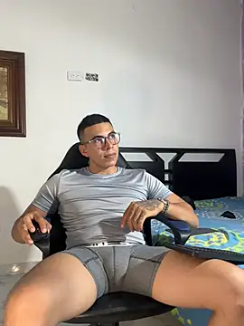 Sofiafuck20 online show from July 3, 2026, 11:00 pm