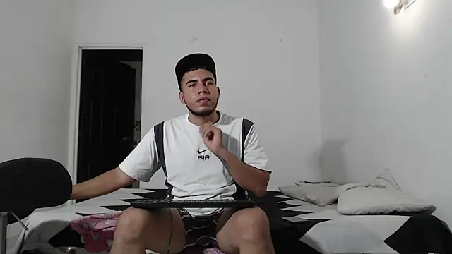 Sofiafuck20 online show from March 15, 2025, 11:39 pm