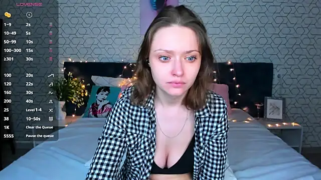 Snapshot of Linda_Bryant chatting on March 8, 2025, 12:44 am Linda Bryant online show from March 8, 2025, 12:44 am