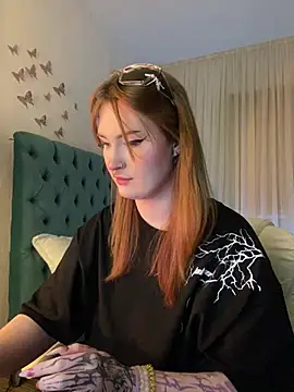 Snapshot of _Chlo__e chatting on February 15, 2025, 10:00 pm Chlo e online show from February 15, 2025, 10:00 pm