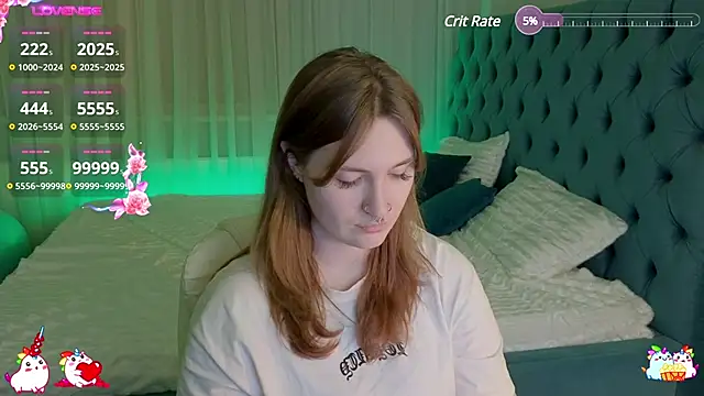 Snapshot of _Chlo__e chatting on February 4, 2025, 1:23 am Chlo e online show from February 4, 2025, 1:23 am