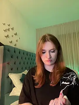 Snapshot of _Chlo__e chatting on February 20, 2025, 3:45 am Chlo e online show from February 20, 2025, 3:45 am