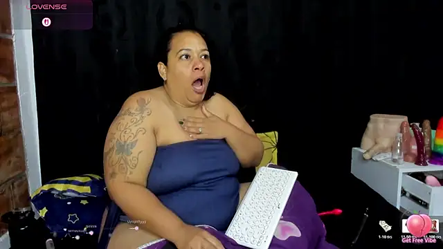 Snapshot of Sofie-Storm chatting on February 15, 2026, 10:36 am Sofie-Storm online show from February 15, 2026, 10:36 am