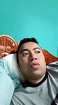 Snapshot of Diego_leon27 chatting on December 28, 2024, 1:38 pm Diego leon27 online show from December 28, 2024, 1:38 pm