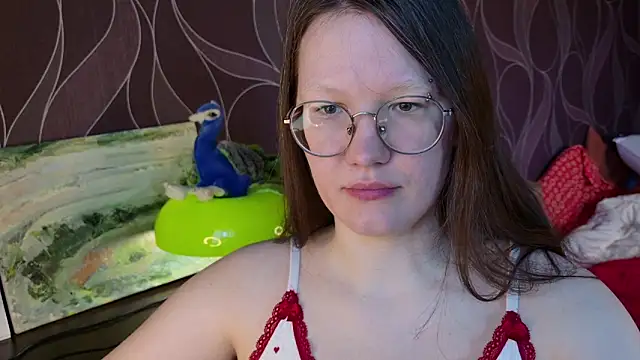 Snapshot of MiriamOr chatting on June 4, 2026, 7:35 am MiriamOr online show from June 4, 2026, 7:35 am