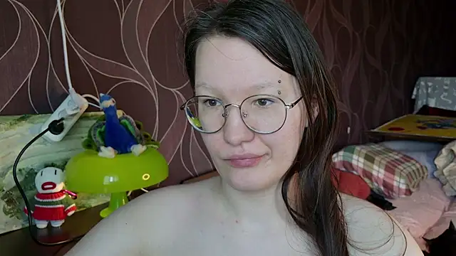 Snapshot of MiriamOr chatting on August 7, 2026, 8:31 am MiriamOr online show from August 7, 2026, 8:31 am