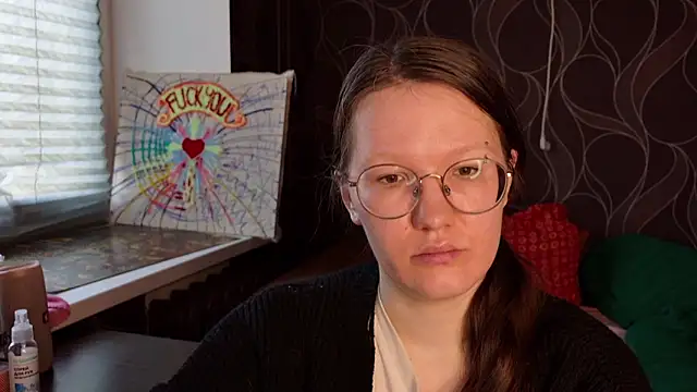 Snapshot of MiriamOr chatting on October 7, 2025, 8:04 am MiriamOr online show from October 7, 2025, 8:04 am