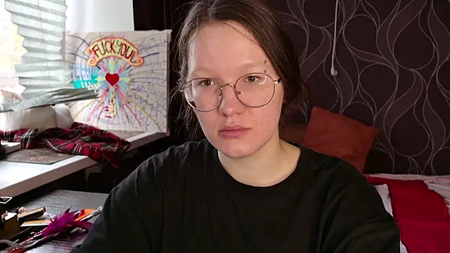 Snapshot of MiriamOr chatting on October 13, 2025, 7:54 am MiriamOr online show from October 13, 2025, 7:54 am