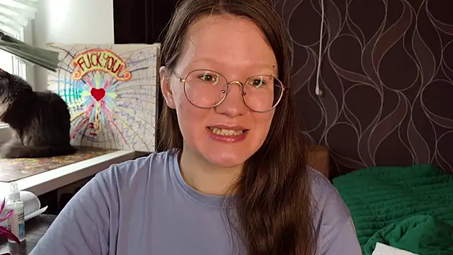 Snapshot of MiriamOr chatting on October 10, 2025, 8:04 am MiriamOr online show from October 10, 2025, 8:04 am