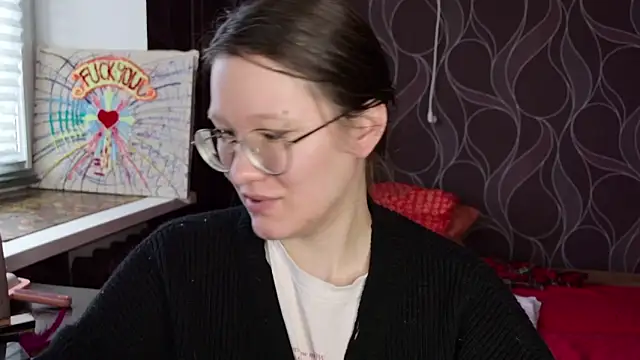 Snapshot of MiriamOr chatting on October 12, 2025, 8:05 am MiriamOr online show from October 12, 2025, 8:05 am