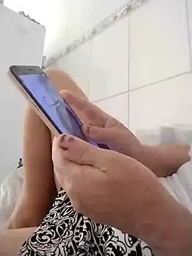 Snapshot of mariy522 chatting on October 22, 2025, 12:15 pm mariy522 online show from October 22, 2025, 12:15 pm