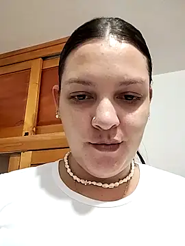 Mia Hampton online show from October 8, 2025, 12:17 pm