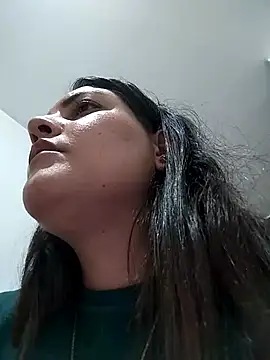 Snapshot of Mia_Hampton chatting on May 6, 2026, 11:31 pm Mia Hampton online show from May 6, 2026, 11:31 pm