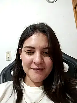 Snapshot of Mia_Hampton chatting on November 29, 2025, 2:01 am Mia Hampton online show from November 29, 2025, 2:01 am