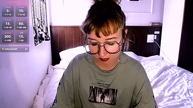 Snapshot of Cosmo_Riri chatting on January 23, 2025, 7:00 am Cosmo Riri online show from January 23, 2025, 7:00 am