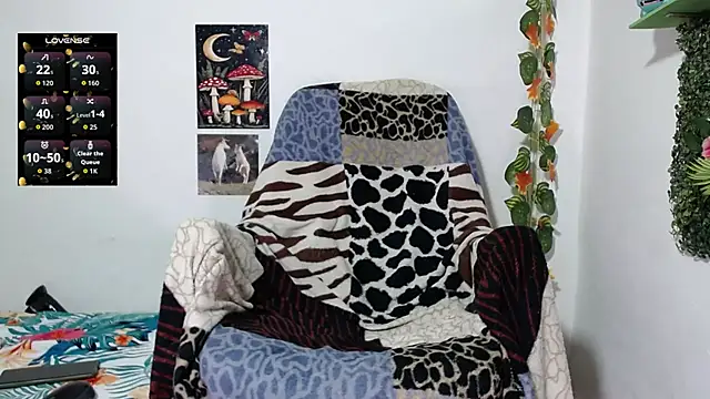 Snapshot of Dany_milk chatting on June 15, 2026, 12:44 am Dany milk online show from June 15, 2026, 12:44 am