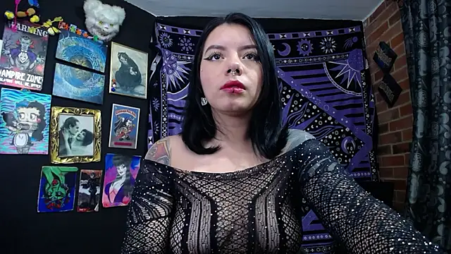 Yourmadame P online show from March 7, 2026, 2:40 am