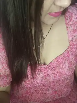 Snapshot of Indian_hotmilfs chatting on December 24, 2024, 5:02 pm Indian hotmilfs online show from December 24, 2024, 5:02 pm