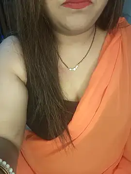Snapshot of Indian_hotmilfs chatting on February 22, 2025, 4:07 am Indian hotmilfs online show from February 22, 2025, 4:07 am