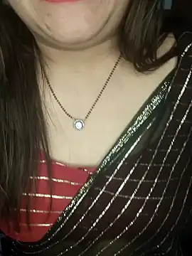 Snapshot of Indian_hotmilfs chatting on December 26, 2024, 8:42 pm Indian hotmilfs online show from December 26, 2024, 8:42 pm