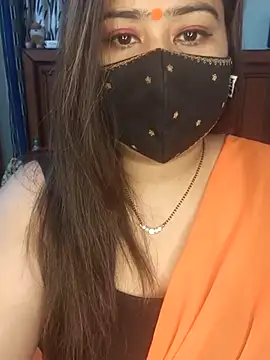 Snapshot of Indian_hotmilfs chatting on February 14, 2025, 1:02 am Indian hotmilfs online show from February 14, 2025, 1:02 am