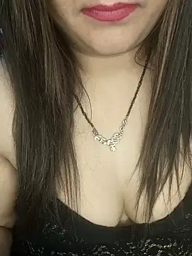 Snapshot of Indian_hotmilfs chatting on January 16, 2025, 8:14 pm Indian hotmilfs online show from January 16, 2025, 8:14 pm