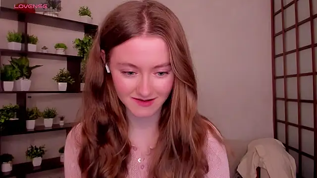 Snapshot of KateCuddle chatting on April 21, 2026, 3:02 am KateCuddle online show from April 21, 2026, 3:02 am