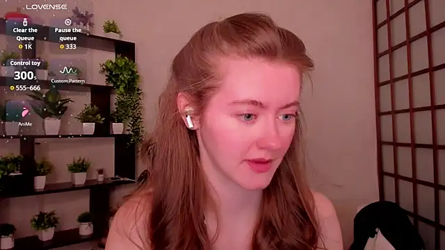 Snapshot of KateCuddle chatting on April 30, 2026, 2:51 am KateCuddle online show from April 30, 2026, 2:51 am