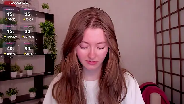 Snapshot of KateCuddle chatting on April 16, 2026, 2:34 am KateCuddle online show from April 16, 2026, 2:34 am