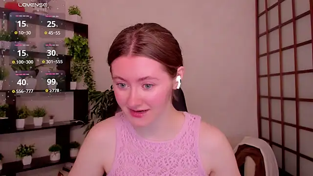 Snapshot of KateCuddle chatting on April 23, 2026, 2:40 am KateCuddle online show from April 23, 2026, 2:40 am