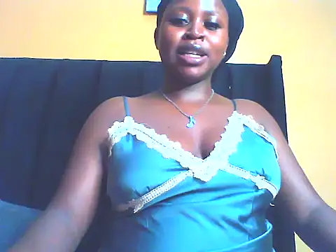 Snapshot of EboniesBelle chatting on April 15, 2026, 6:08 am EboniesBelle online show from April 15, 2026, 6:08 am