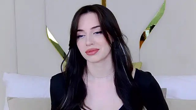 Betty Bridge online show from April 25, 2026, 3:31 am