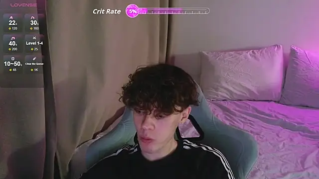 Snapshot of cute_thomas chatting on April 20, 2026, 7:37 pm cute thomas online show from April 20, 2026, 7:37 pm