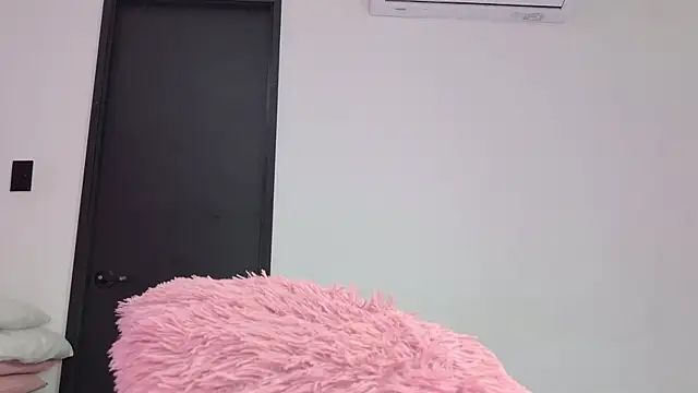 Snapshot of celeste_sea chatting on July 19, 2026, 7:21 pm celeste sea online show from July 19, 2026, 7:21 pm