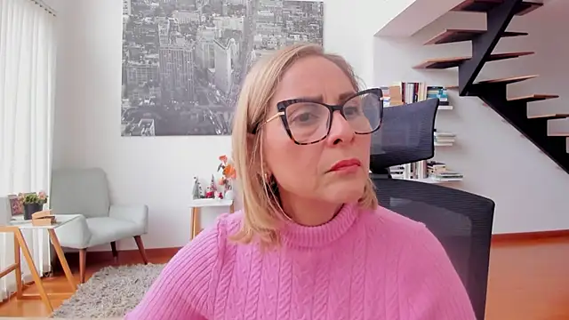 Snapshot of jane_turner chatting on December 4, 2025, 1:43 pm jane turner online show from December 4, 2025, 1:43 pm