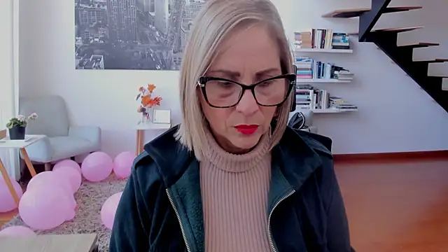 Snapshot of jane_turner chatting on November 25, 2025, 1:22 pm jane turner online show from November 25, 2025, 1:22 pm