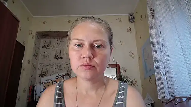 Snapshot of dream_alexa chatting on July 10, 2026, 4:01 am dream alexa online show from July 10, 2026, 4:01 am