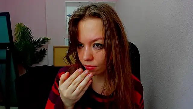 Persephoni online show from November 7, 2025, 8:35 pm