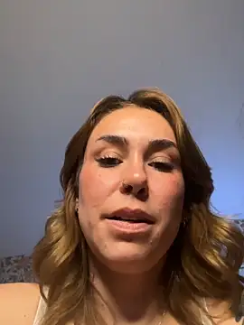 Snapshot of LeaGambit__ chatting on March 28, 2026, 4:02 am LeaGambit online show from March 28, 2026, 4:02 am