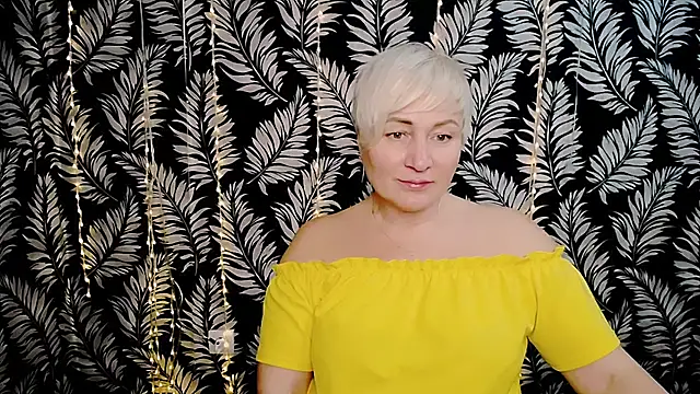 Snapshot of Olivia_playful chatting on February 20, 2026, 1:02 pm Olivia playful online show from February 20, 2026, 1:02 pm