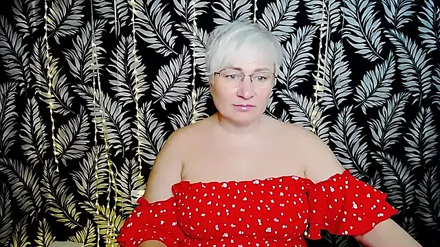 Snapshot of Olivia_playful chatting on July 5, 2026, 10:00 am Olivia playful online show from July 5, 2026, 10:00 am