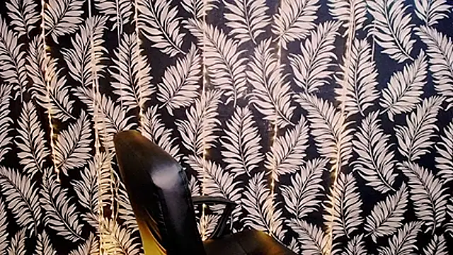 Snapshot of Olivia_playful chatting on February 23, 2026, 12:39 pm Olivia playful online show from February 23, 2026, 12:39 pm