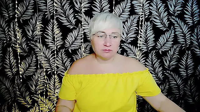 Snapshot of Olivia_playful chatting on June 21, 2026, 10:32 am Olivia playful online show from June 21, 2026, 10:32 am