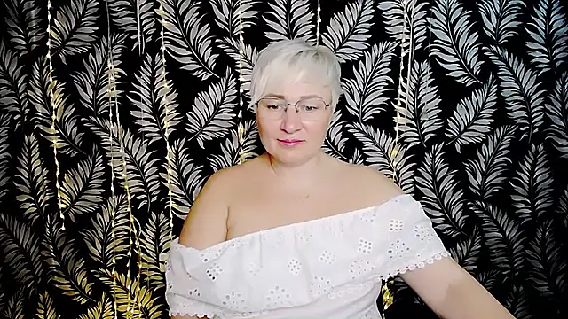 Snapshot of Olivia_playful chatting on July 23, 2026, 10:23 am Olivia playful online show from July 23, 2026, 10:23 am