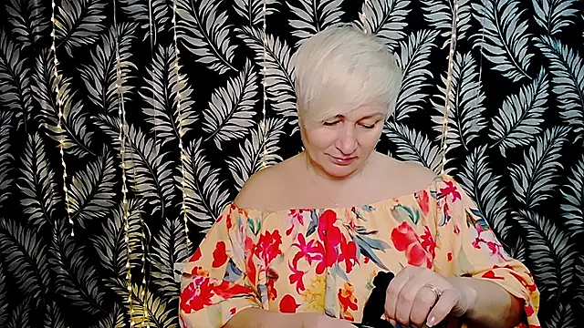 Snapshot of Olivia_playful chatting on February 16, 2026, 12:26 pm Olivia playful online show from February 16, 2026, 12:26 pm