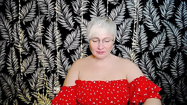 Snapshot of Olivia_playful chatting on July 24, 2026, 10:00 am Olivia playful online show from July 24, 2026, 10:00 am