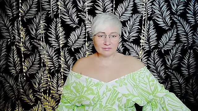 Snapshot of Olivia_playful chatting on July 12, 2026, 10:16 am Olivia playful online show from July 12, 2026, 10:16 am