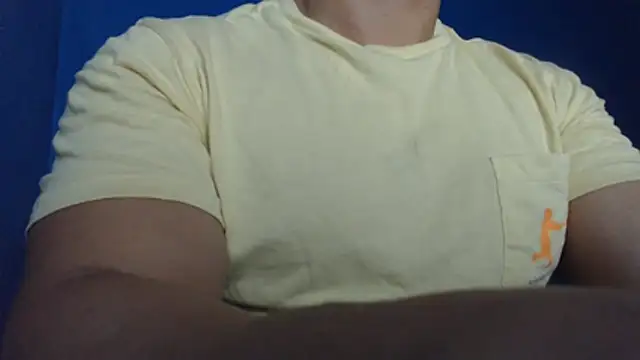Snapshot of alex_blu chatting on July 6, 2026, 5:04 pm alex blu online show from July 6, 2026, 5:04 pm